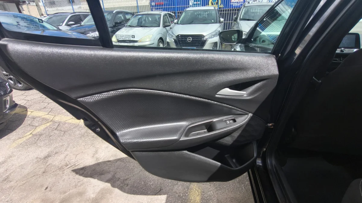 Onix Sedan LT 1.0 Mec. Completo 2021 - Imagem 7