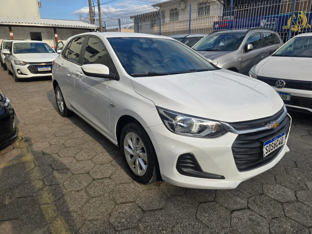 Onix Hatch LT2 1.0 Completo 2023