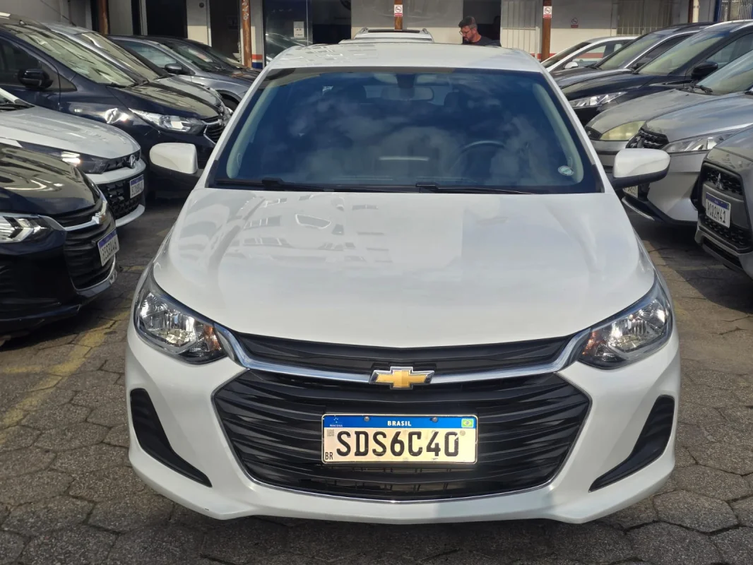 Onix Hatch LT2 1.0 Completo 2023 - Imagem 2