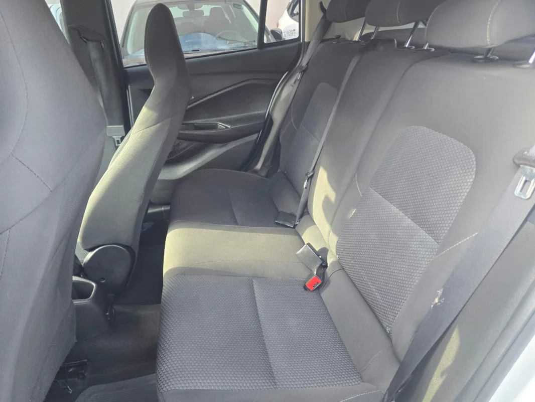 Onix Hatch LT2 1.0 Completo 2023 - Imagem 8