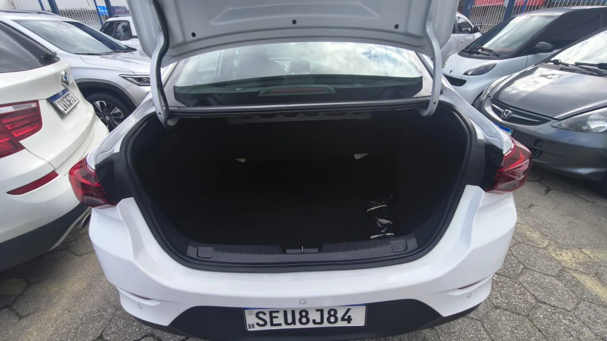 ONIX SEDAN Plus LTZ 1.0 12V TURBO 2024 - Imagem 11