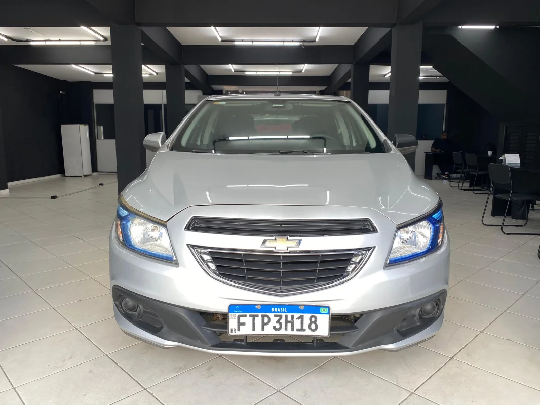 Prisma 1.4 LT Completo Manual 2015 - Imagem 2