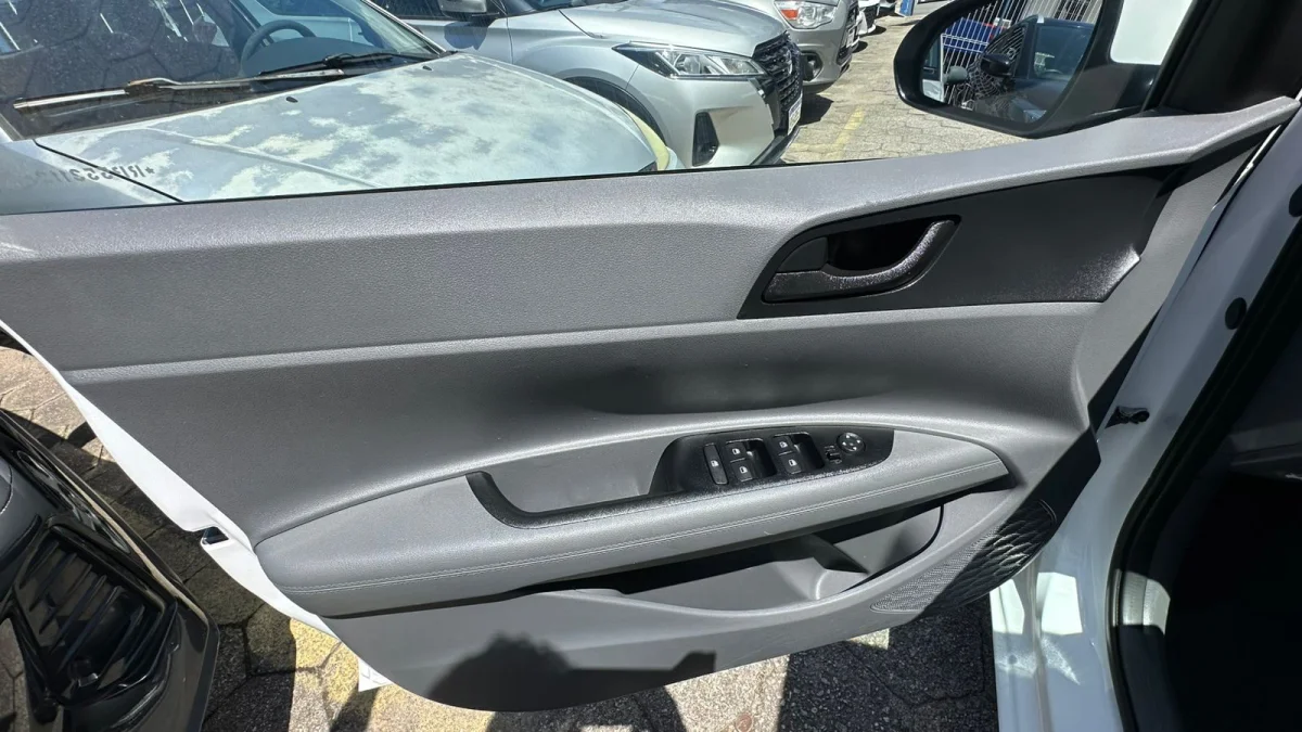 HB20S Comfort Plus 1.0 TB Flex 12V Automático 2024 - Imagem 12