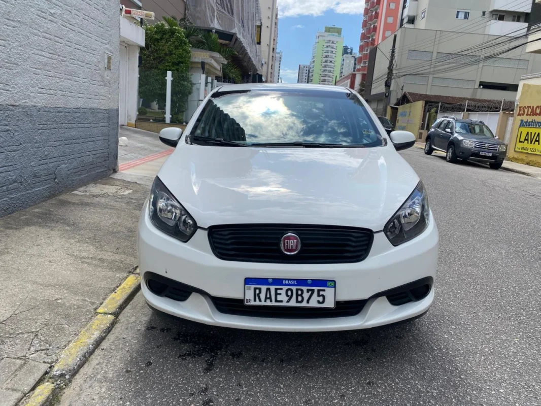 Grand Siena 1.4 Attractive completo manual GNV 2020 - Imagem 2