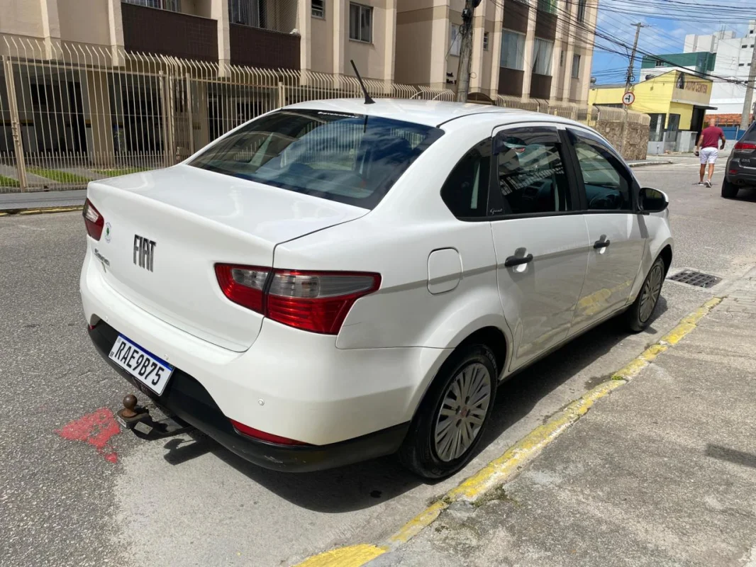 Grand Siena 1.4 Attractive completo manual GNV 2020 - Imagem 5