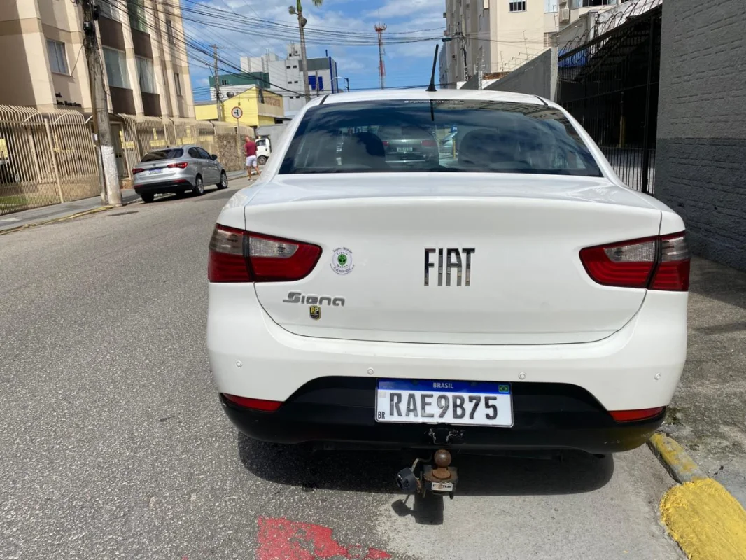 Grand Siena 1.4 Attractive completo manual GNV 2020 - Imagem 6