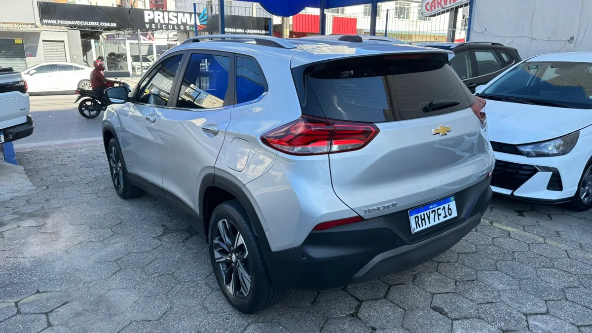 TRACKER Premier 1.2 Turbo 12V Flex Automática com TETO 2023 - Imagem 3