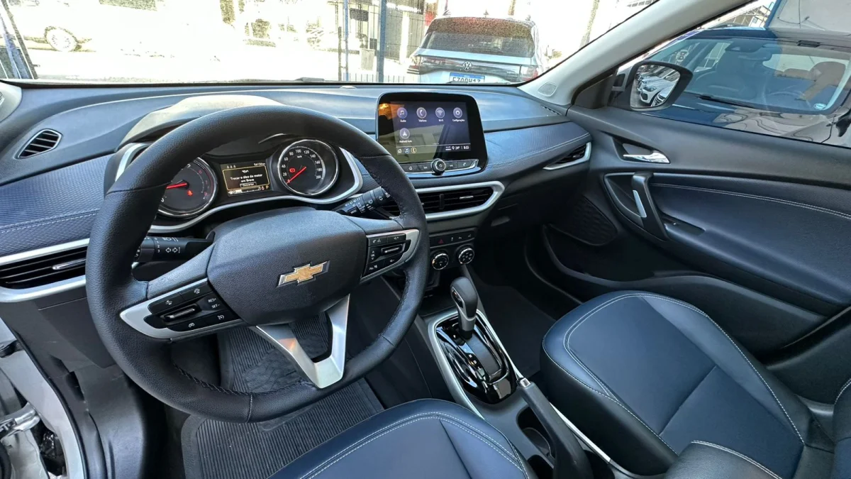 TRACKER Premier 1.2 Turbo 12V Flex Automática com TETO 2023 - Imagem 10