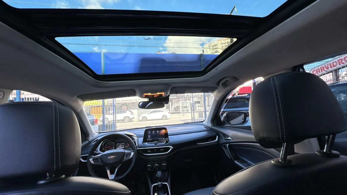 TRACKER Premier 1.2 Turbo 12V Flex Automática com TETO 2023 - Imagem 9