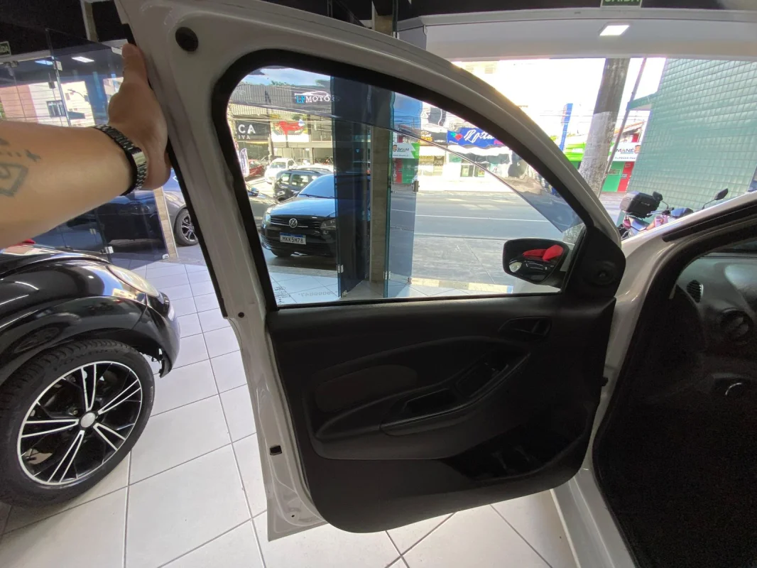 Ka sedan 1.0 completo manual 2018 - Imagem 11