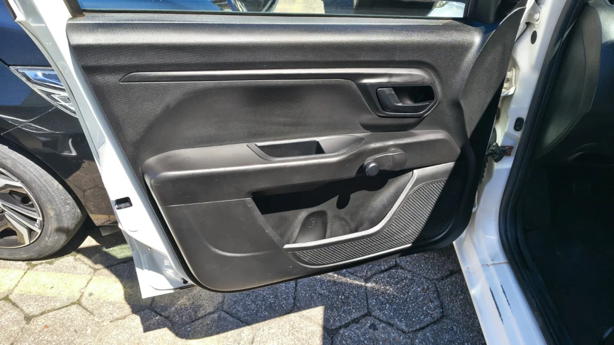 Strada endurece 1.4 FLEX cs Pluss 2023 - Imagem 13