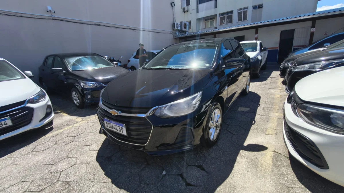 ONIX HATCH LT 1.0 12V flex 2023 - Imagem 3