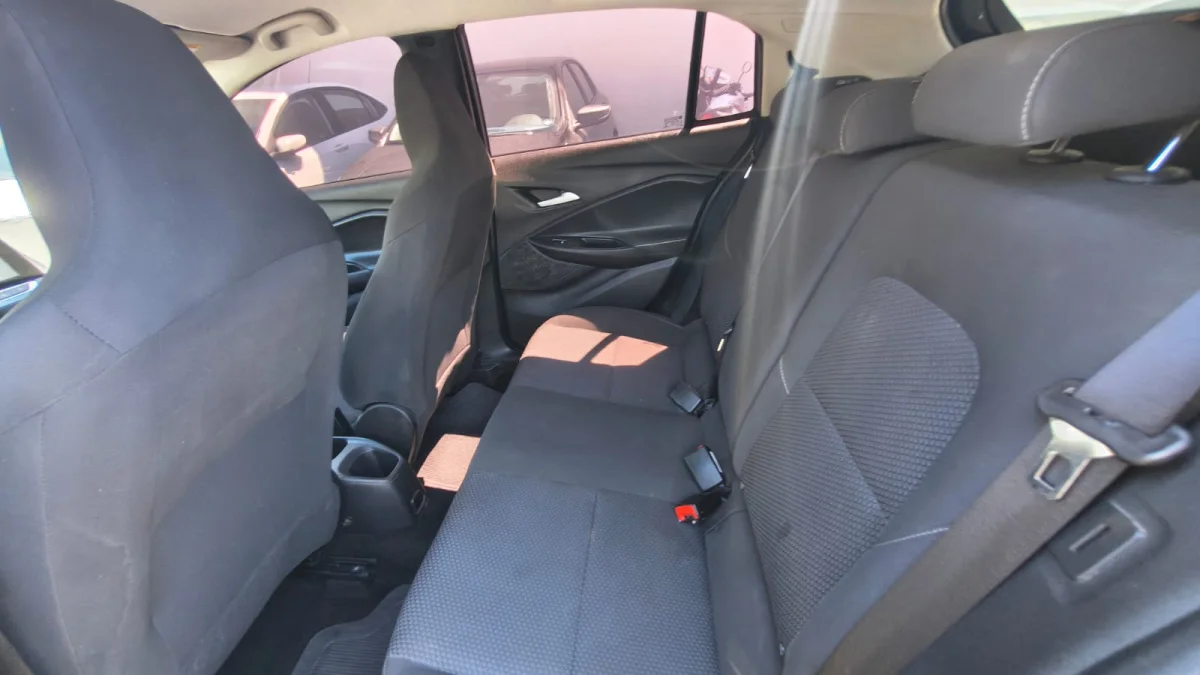 ONIX HATCH LT 1.0 12V flex 2023 - Imagem 8