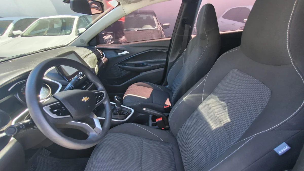 ONIX HATCH LT 1.0 12V flex 2023 - Imagem 15