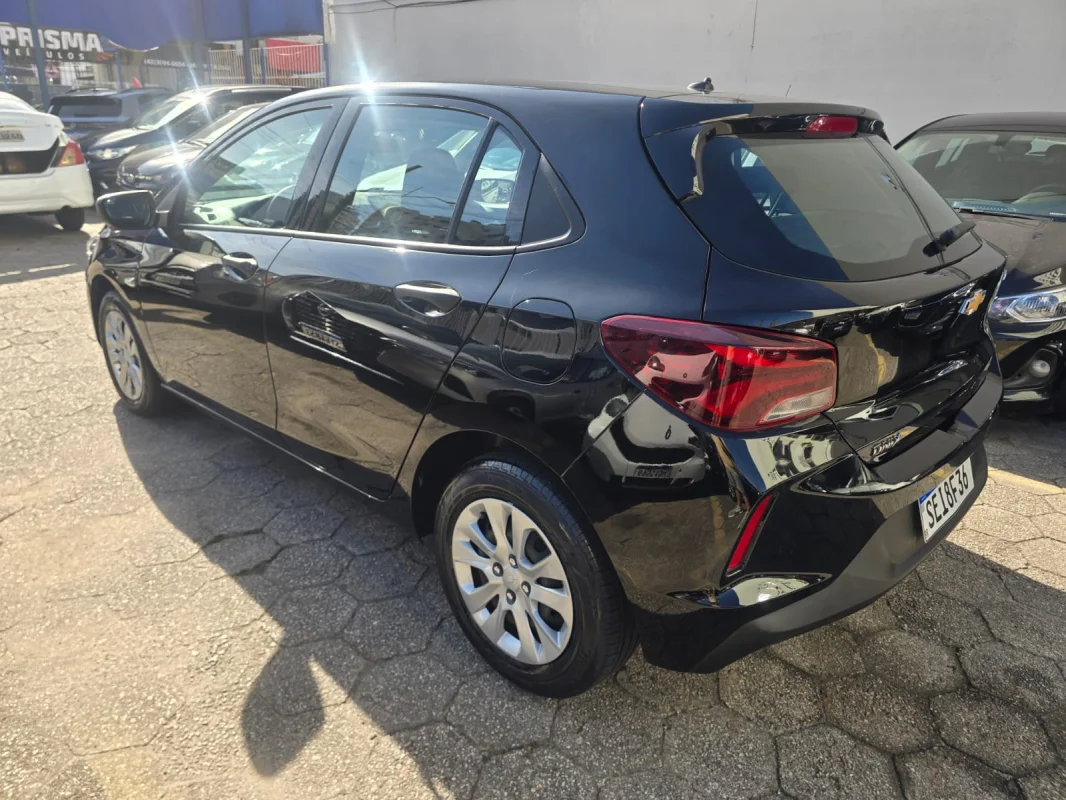 Onix Hatch 1.0T Aut. 2023 - Imagem 5