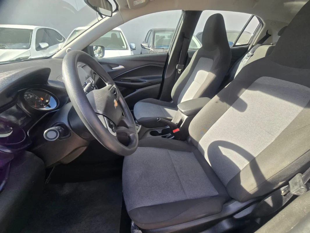 Onix Hatch 1.0T Aut. 2023 - Imagem 9