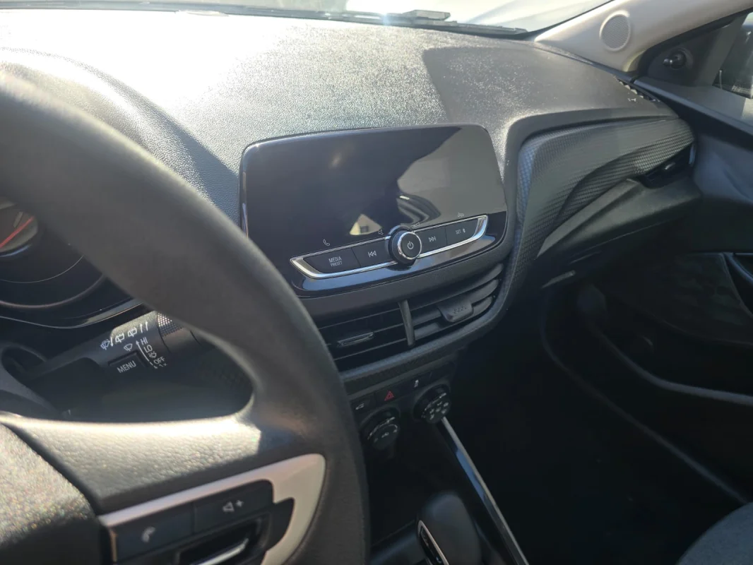 Onix Hatch 1.0T Aut. 2023 - Imagem 10