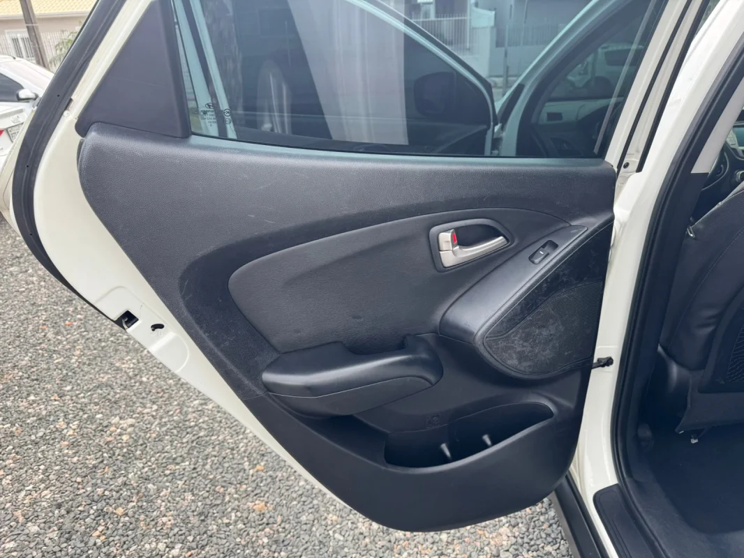 IX35 GLS 2.0 Automática 2013 - Imagem 9