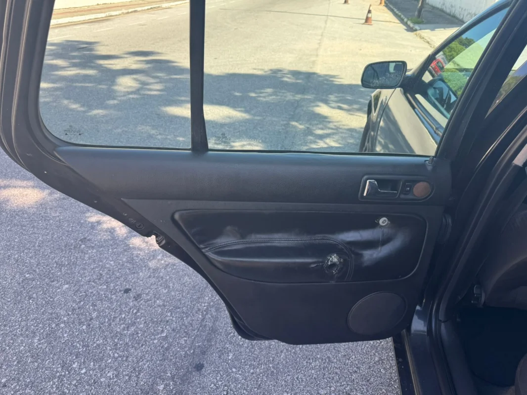 Golf 1.6 2001 Completo  - Imagem 9