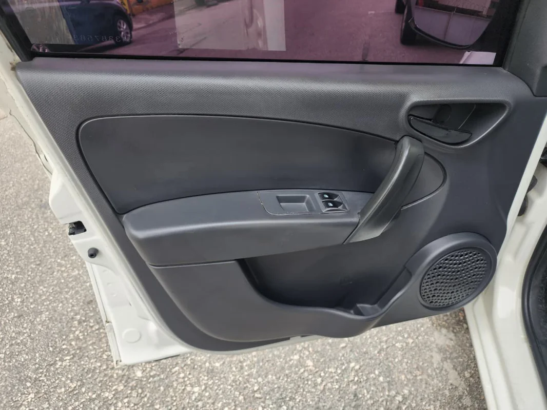 Grand Siena Attractive 1.4 Completo Manual GNV 2021 - Imagem 7