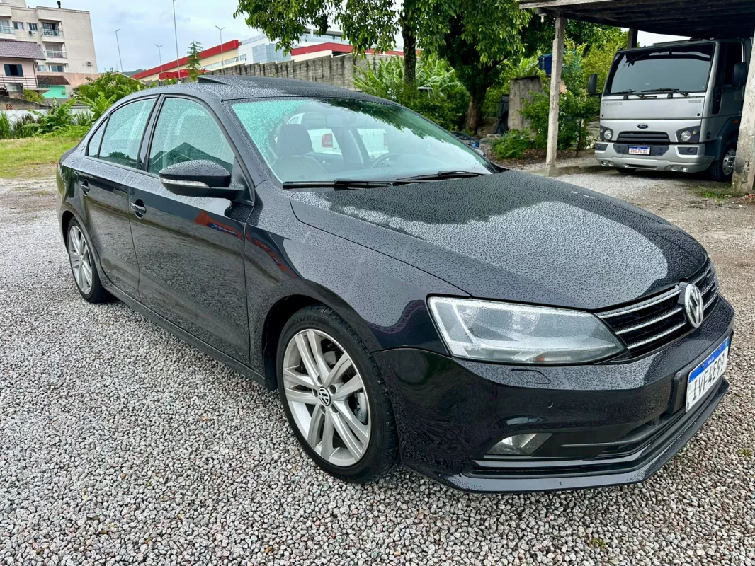 Jetta Comfortline Aut. 2.0 8V 2014