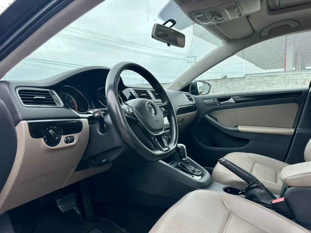 Jetta Comfortline Aut. 2.0 8V 2014 - Imagem 5