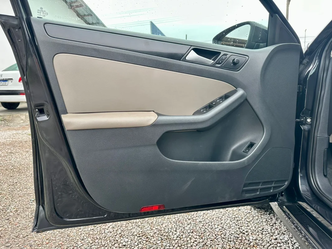 Jetta Comfortline Aut. 2.0 8V 2014 - Imagem 7