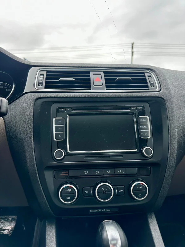 Jetta Comfortline Aut. 2.0 8V 2014 - Imagem 11