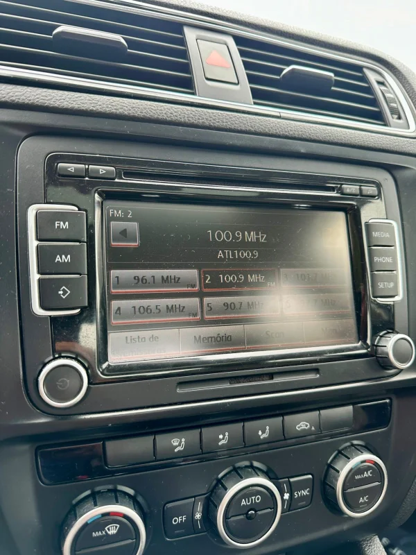 Jetta Comfortline Aut. 2.0 8V 2014 - Imagem 20