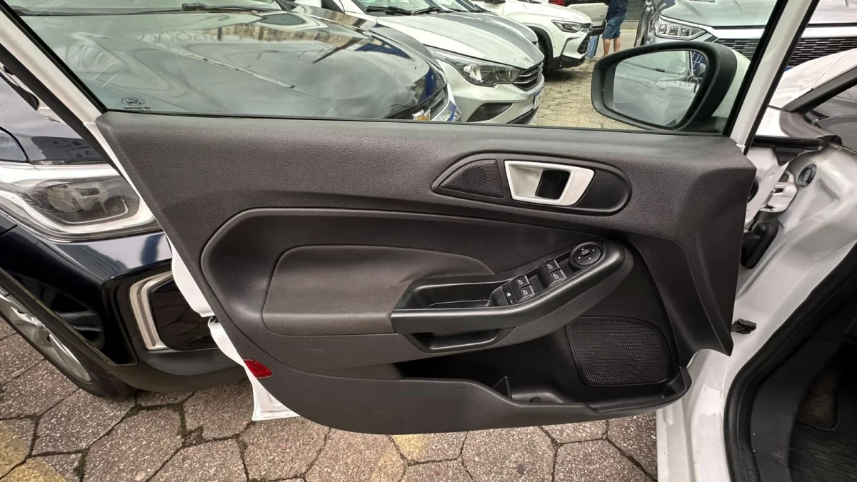 Fiesta SE Plus Direct 1.6 16V Flex Automático 2017 - Imagem 11