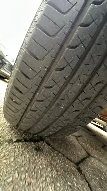 Tracker Premier 1.2 Turbo Aut com Teto solar 2024 - Imagem 13