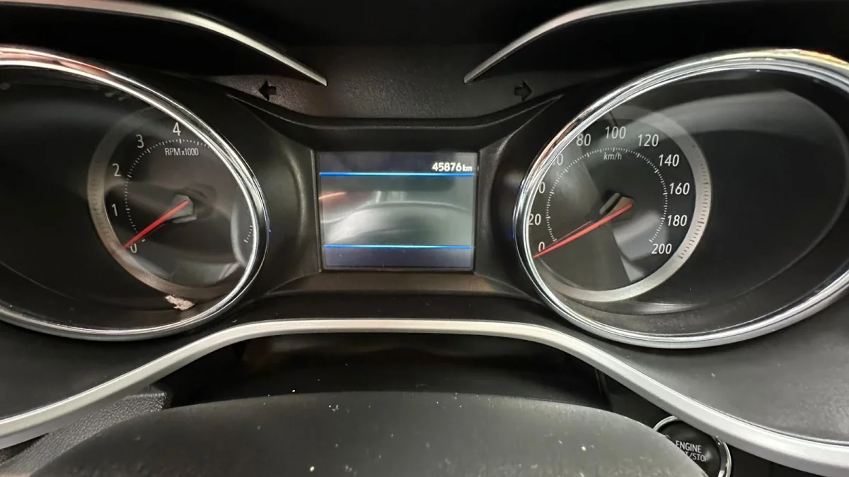 Tracker Premier 1.2 Turbo Aut com Teto solar 2024 - Imagem 10