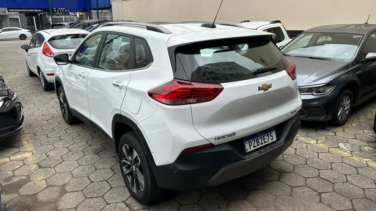 Tracker Premier 1.2 Turbo Aut com Teto solar 2024 - Imagem 5