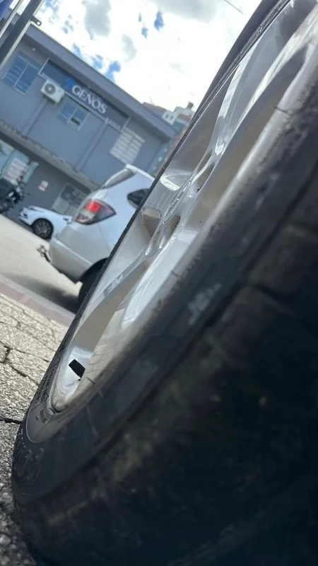 TRACKER LTZ 1.8 16V Flex 4x2 Automática 2015 - Imagem 12