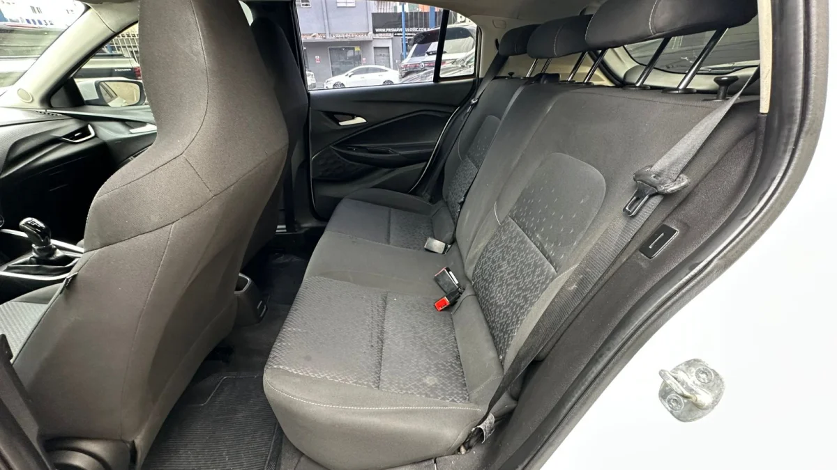 ONIX HATCH LT 1.0 12V Flex 5p Mecânica 2021 - Imagem 8