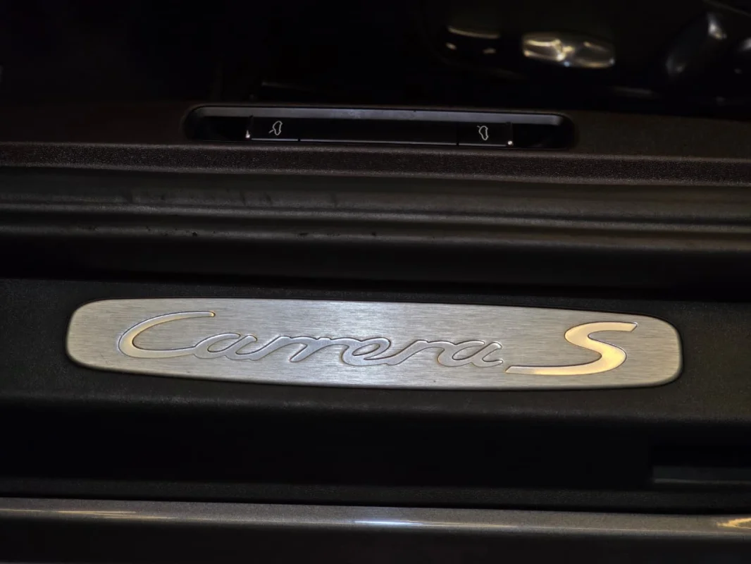Porsche 911 Carrera S 2018 - Imagem 14