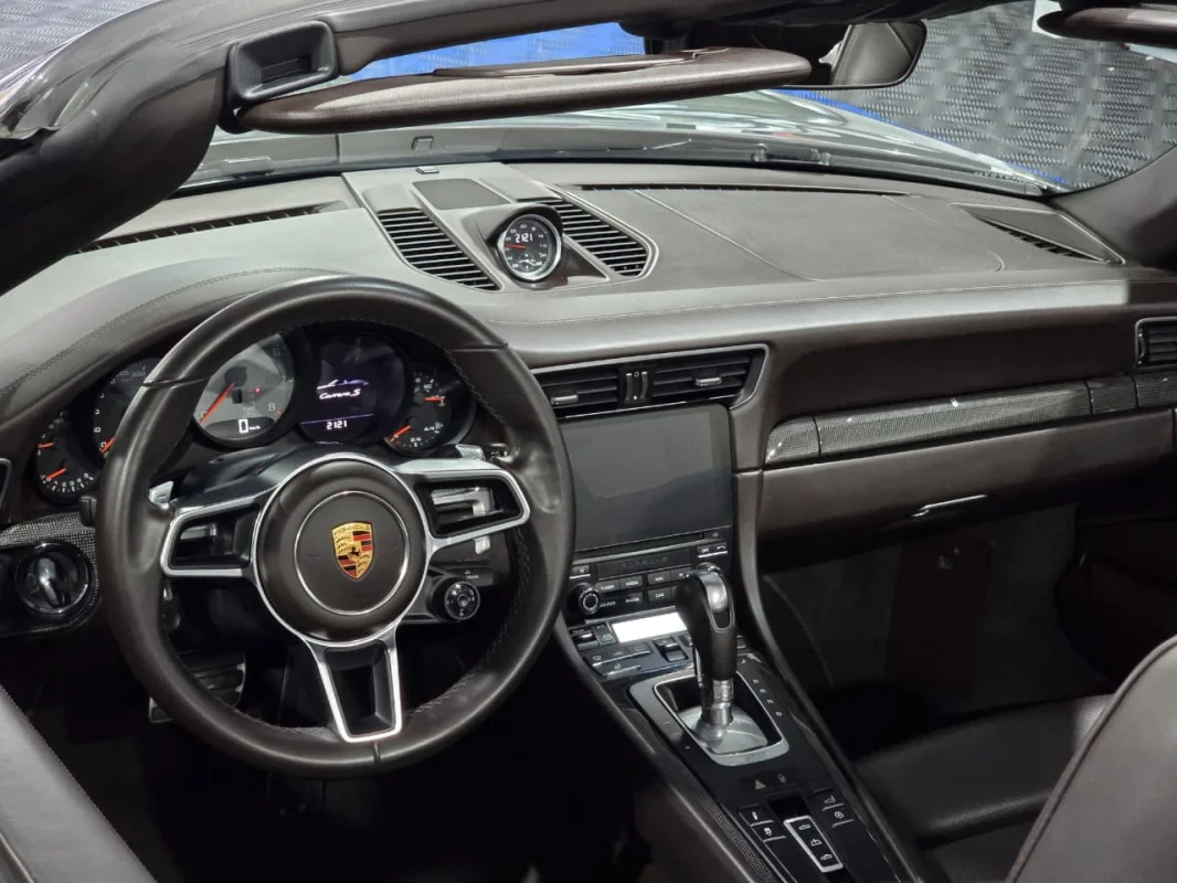 Porsche 911 Carrera S 2018 - Imagem 19