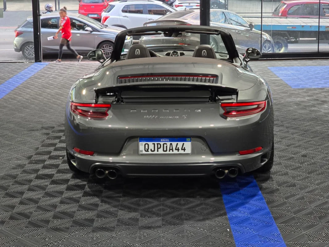 Porsche 911 Carrera S 2018 - Imagem 10