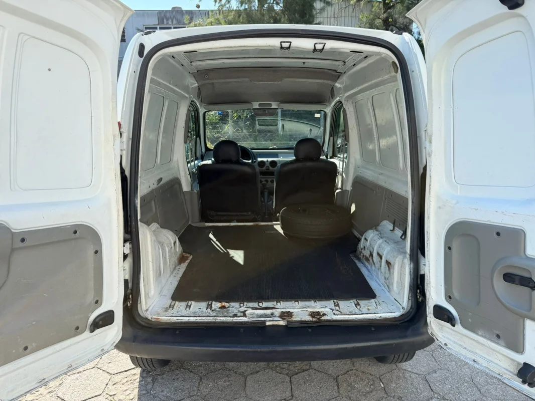 Kangoo 1.6 2013 C/ direção hidráulica  - Imagem 5