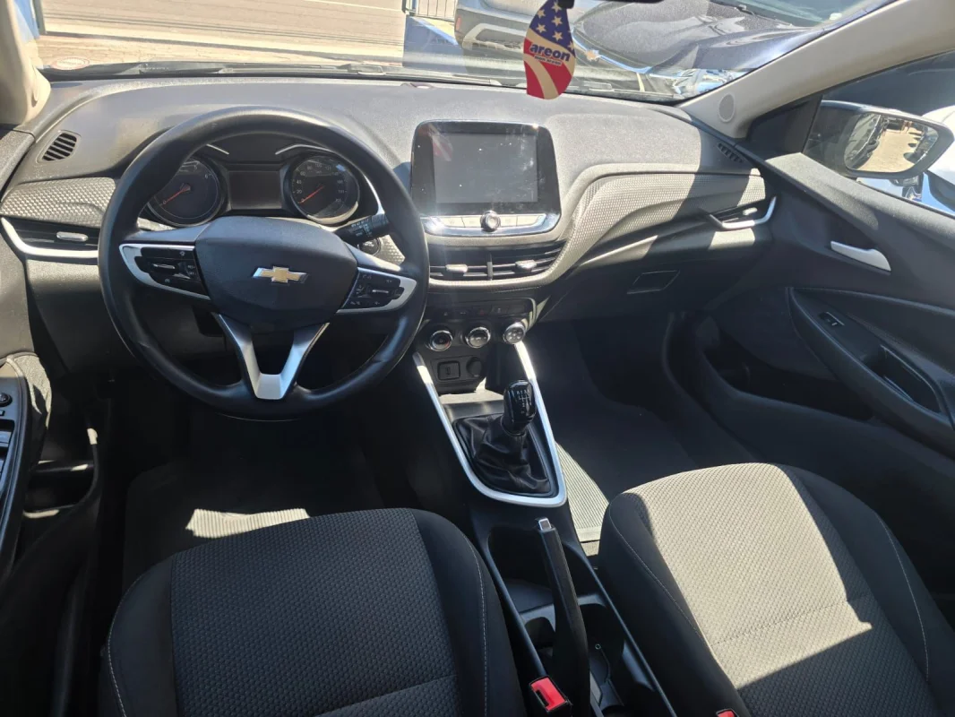 ONIX HATCH LT 1.0 12V flex 2023 - Imagem 3