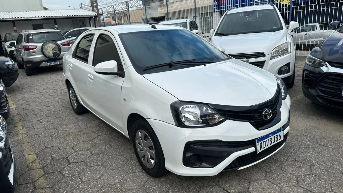 Etios X sedan 1.5 mec 2020 GNV
