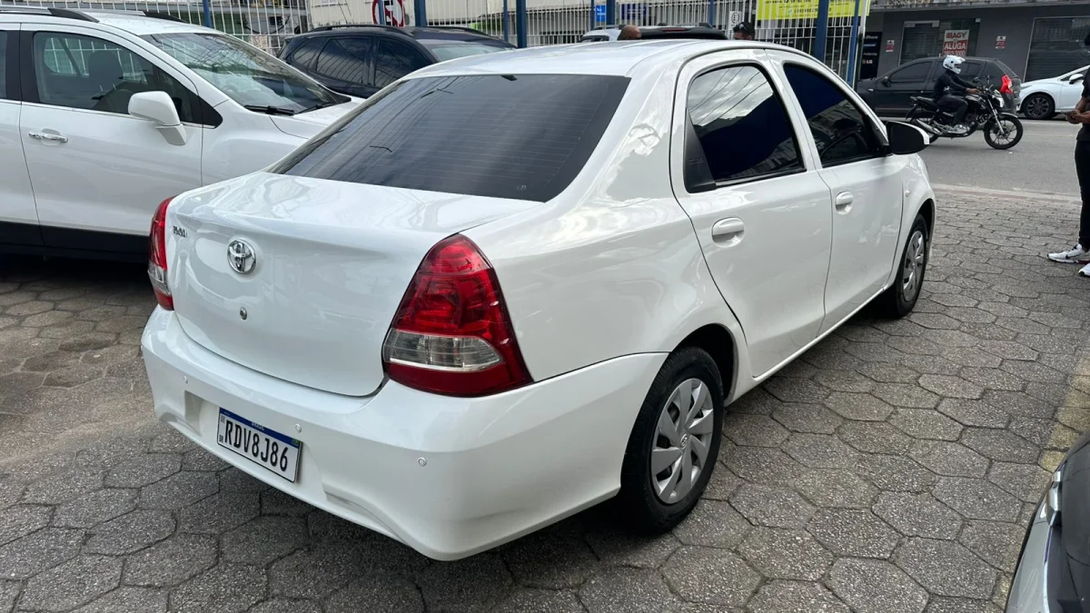 Etios X sedan 1.5 mec 2020 GNV - Imagem 10