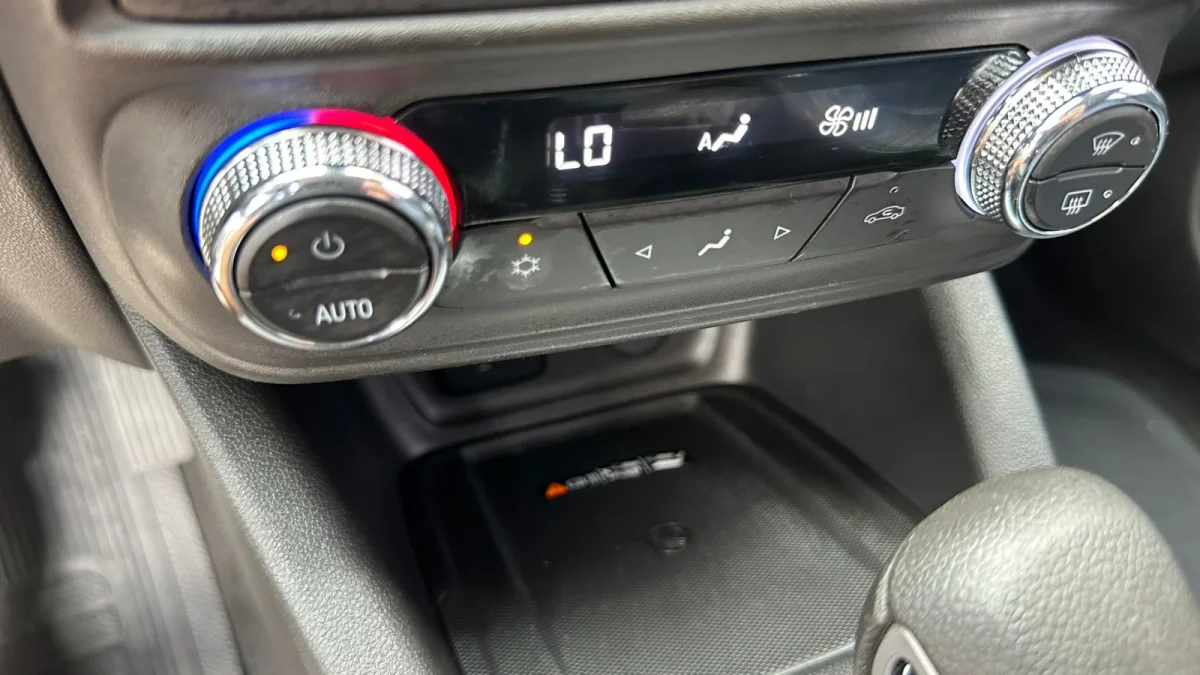 TRACKER Premier 1.2 Turbo 12V Flex Automática 2024 - Imagem 8