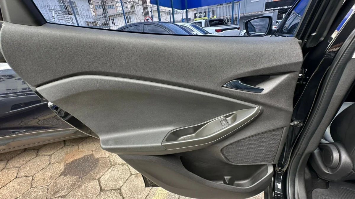 TRACKER Premier 1.2 Turbo 12V Flex Automática 2024 - Imagem 13