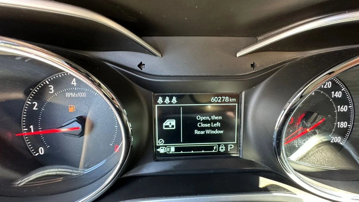 TRACKER 1.0 Turbo 12V Flex Automático 2022 - Imagem 5