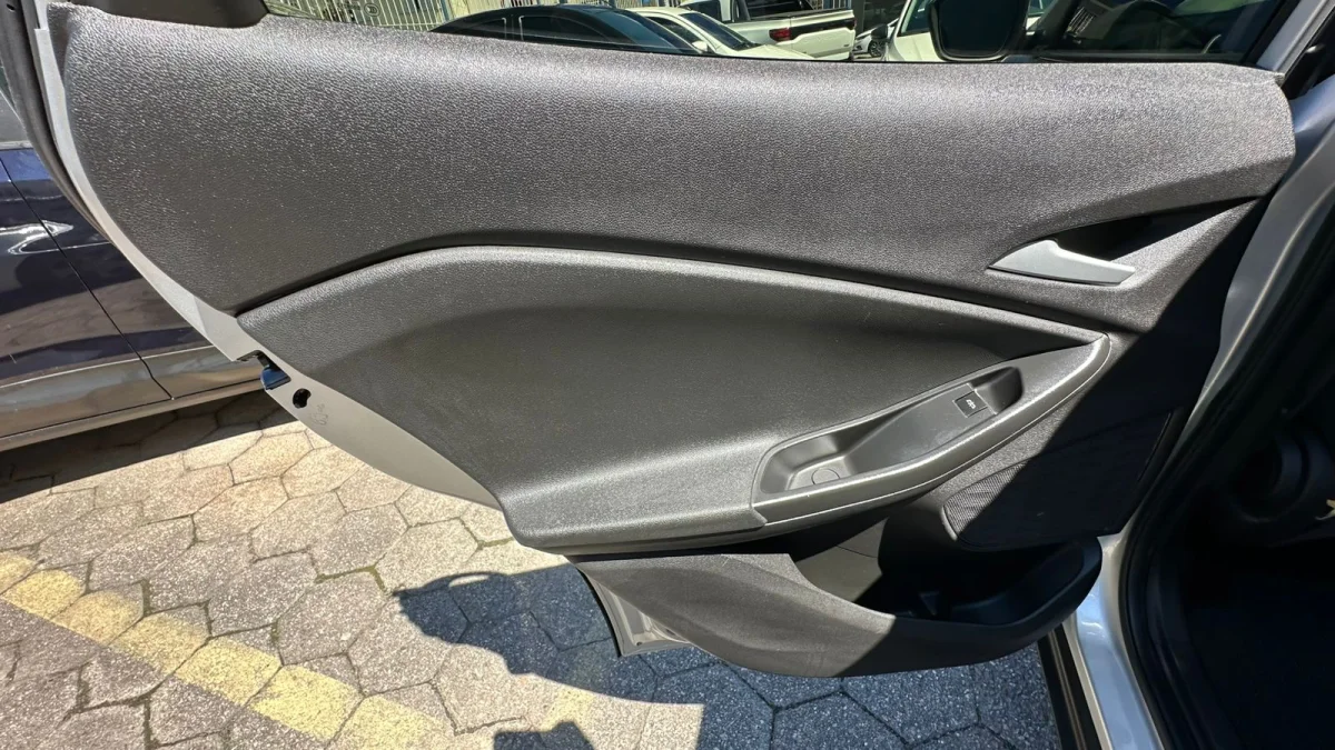 TRACKER 1.0 Turbo 12V Flex Automático 2022 - Imagem 6