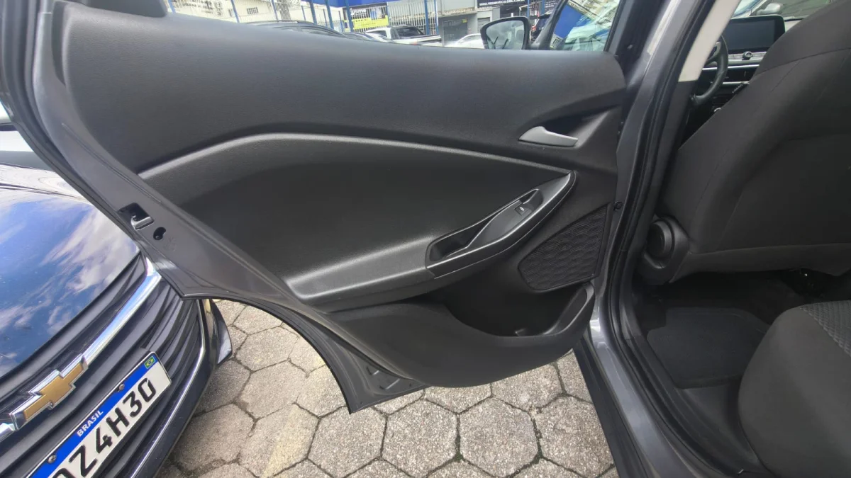 TRACKER 1.0 Turbo 12V Flex Automático 2023 - Imagem 13