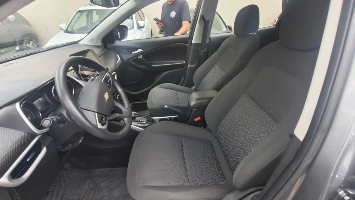 TRACKER 1.0 Turbo 12V Flex Automático 2023 - Imagem 9