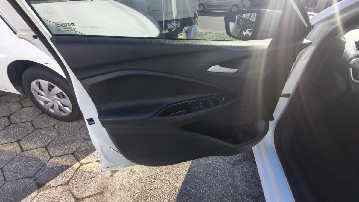 Onix 1.0 LT1 Mec Completo 2021 - Imagem 9