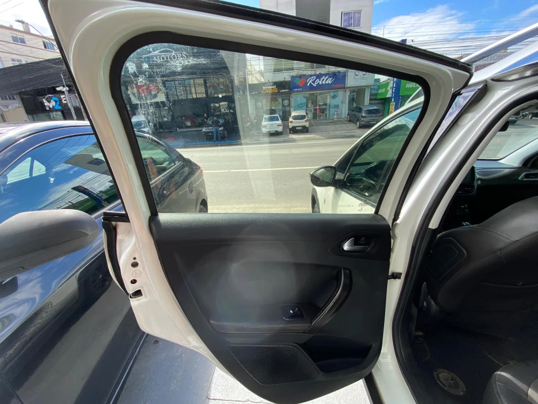 2008 CrossWay 1.6 Completo Automático TETO PANORÂMICO 2017 - Imagem 13